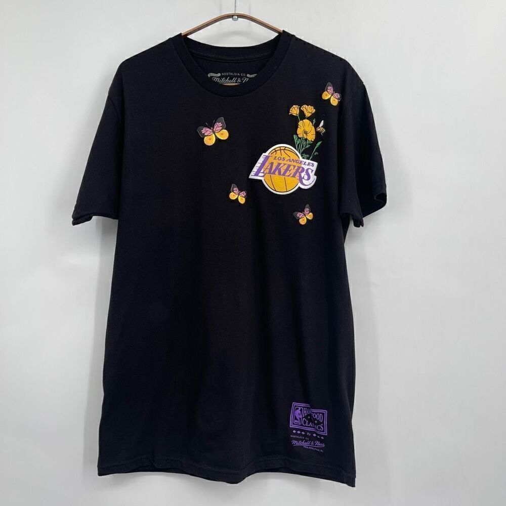 Mitchell & Ness Black Flower Butterfly NBA LA Lakers State T-Shirt Size Medium